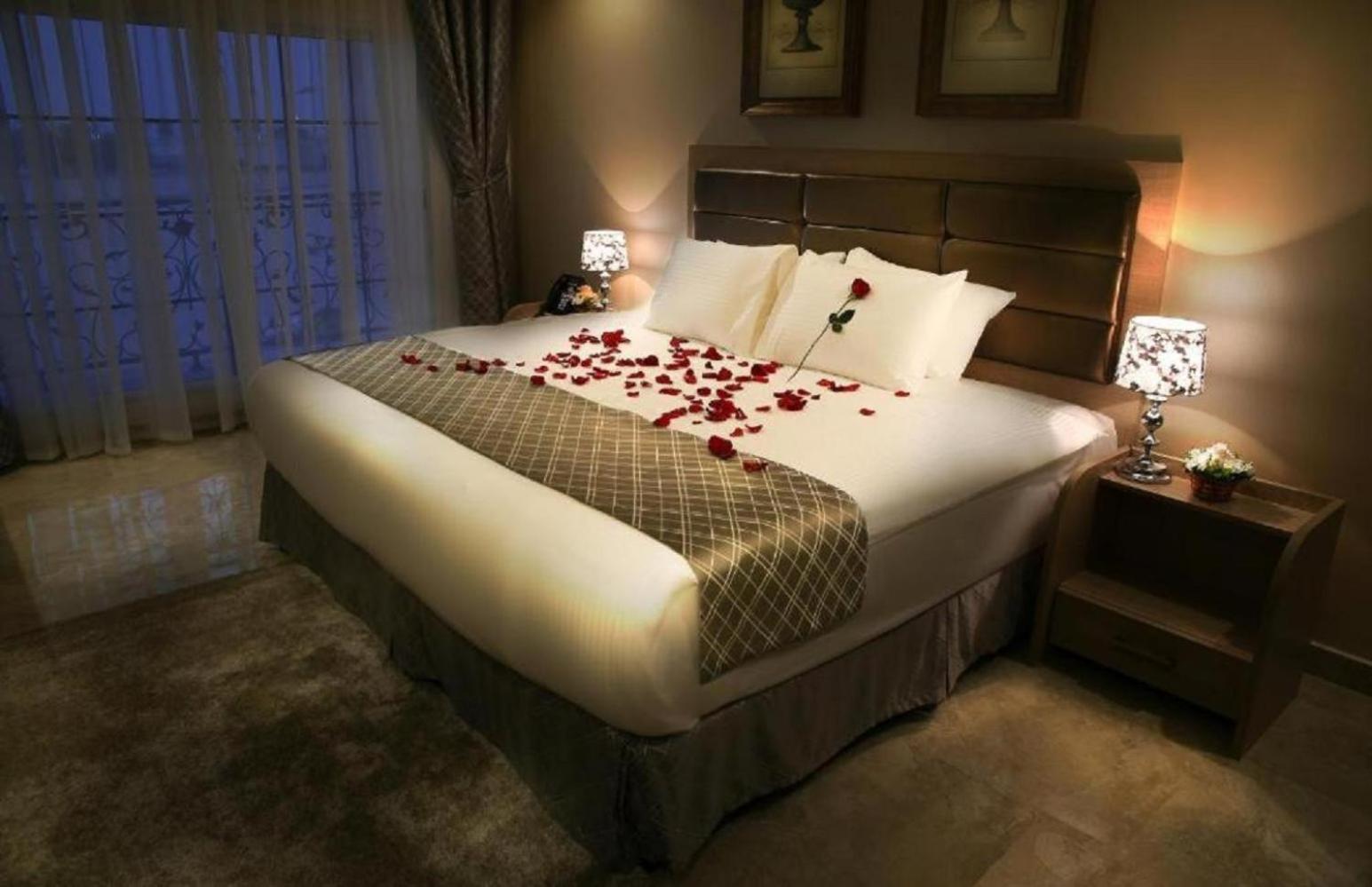 Hotel Costaa La Cage Near Delhi Airport By Gross Group Új-Delhi Kültér fotó